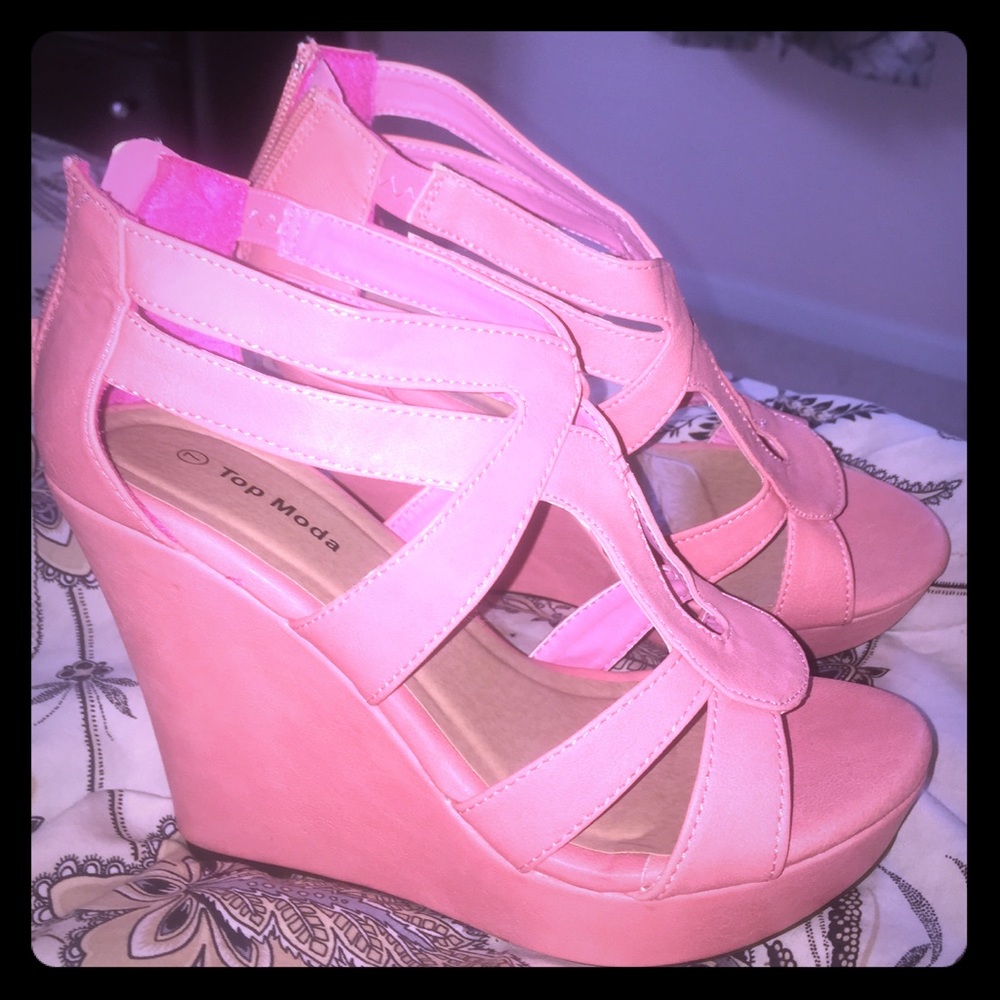 “Pink moda” High-heeled shoes -size 6.5